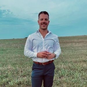 Meet your Posher, Chase